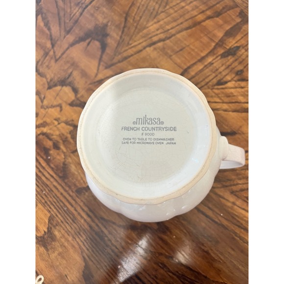 Mikasa French Countryside Pitcher Cream Crackle Glaze F9000 Oven Dishwasher Safe - Picture 4 of 5